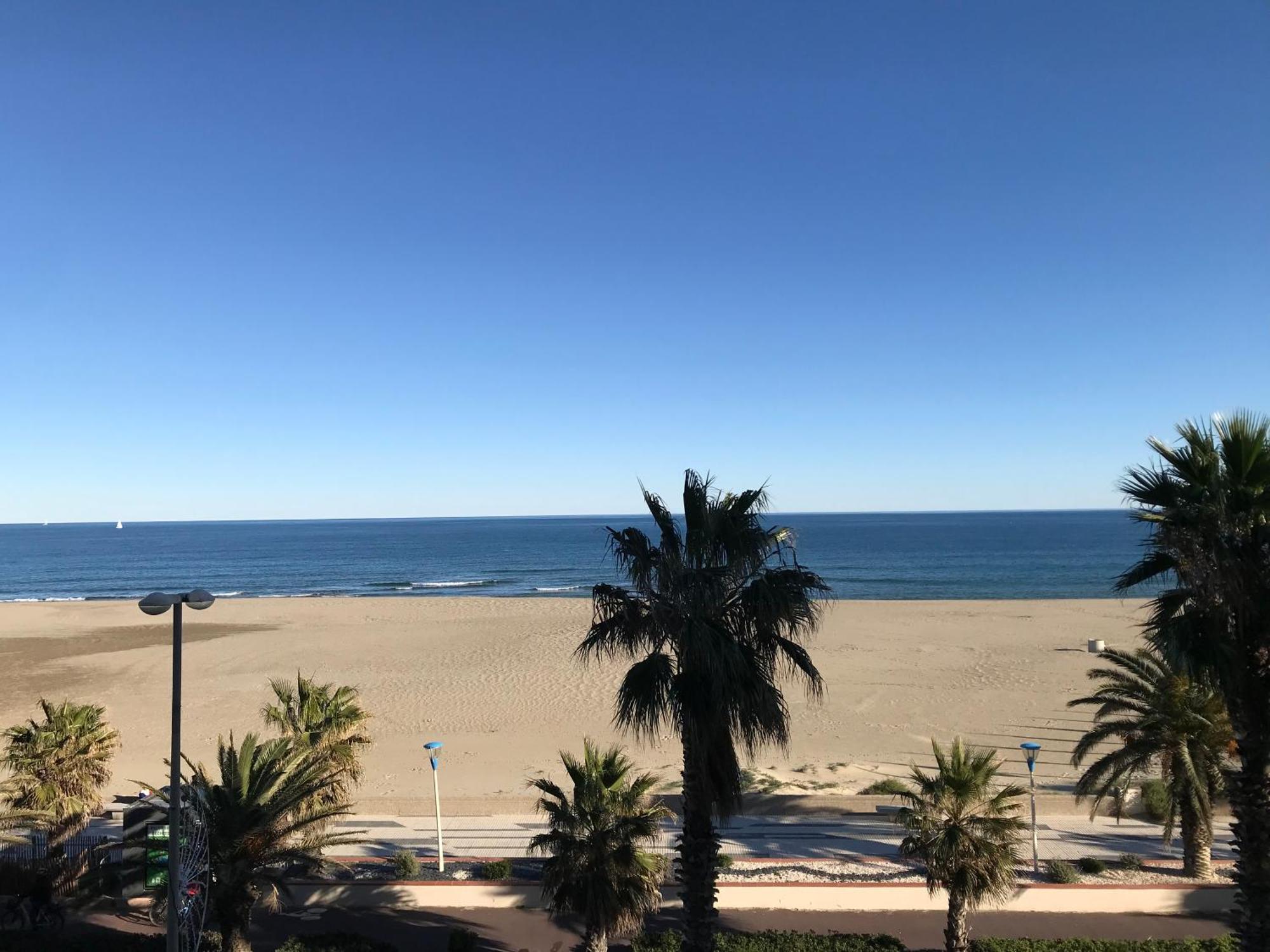 Appartement Face A La Mer - 6 A 8 Personnes - Canet En Roussillon Экстерьер фото